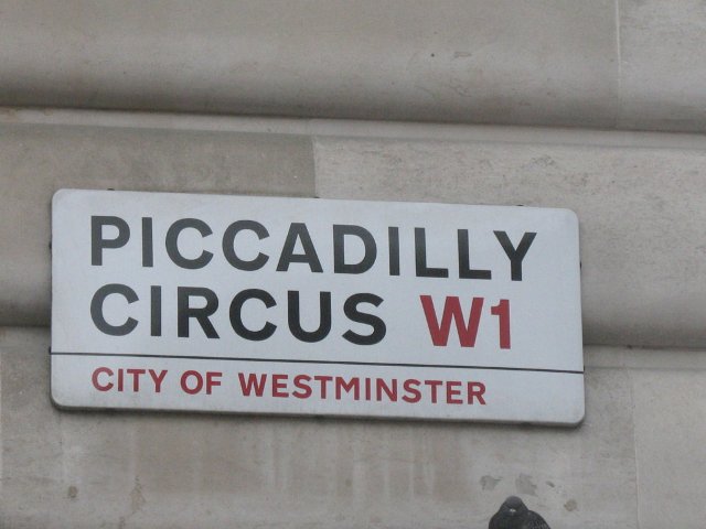 Piccadilly Circus-1