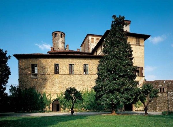 Castello di Manta Castello di Manta