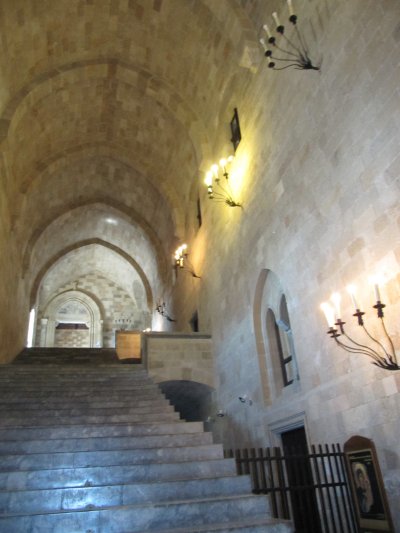 Scalone nel Palazzo del Gran Maestro a Rodi