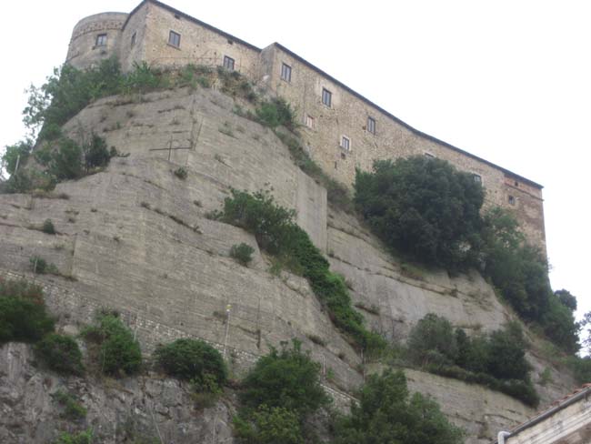 castello Pandone a Cerro al Volturno castello Pandone a Cerro al Volturno