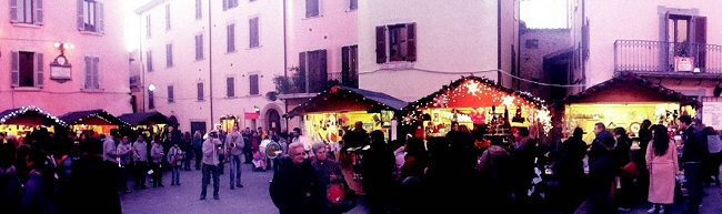 Mercatino di Natale a Massa Martana Mercatino di Natale a Massa Martana