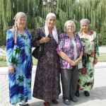 Uzbekistan - Samarcanda - Donne in costume locale