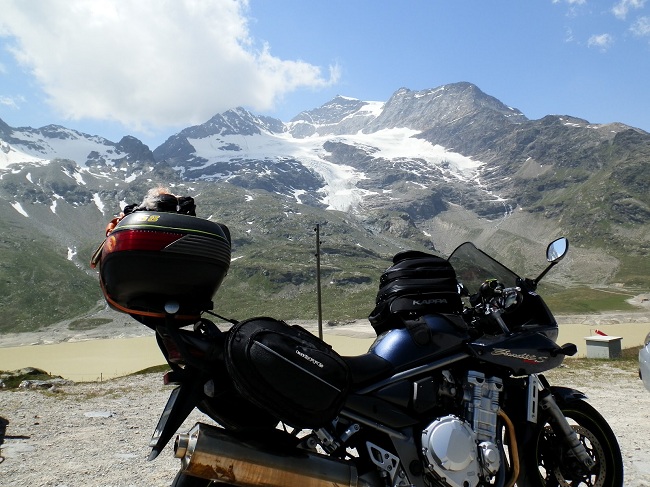 Avventura in moto di 5 giorni per scoprire le Dolomiti Avventura in moto di 5 giorni per scoprire le Dolomiti