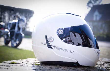 L'importanza del casco per il motociclista L'importanza del casco per il motociclista