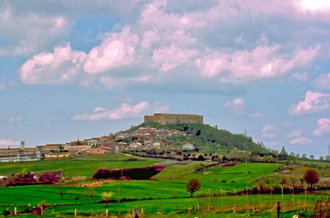 Castello di Lagopesole Castello di Lagopesole