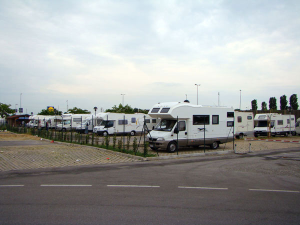 Chiusura temporanea Area sosta camper Parma città