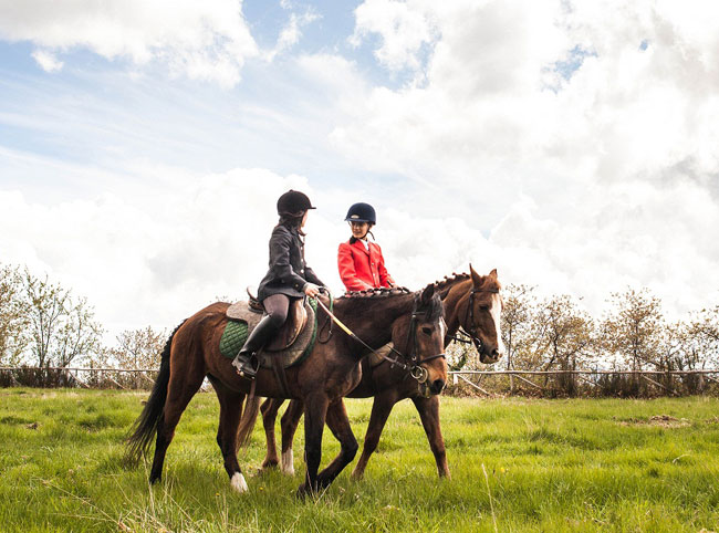 Le escursioni a cavallo - Valle del Serchio Le escursioni a cavallo - Valle del Serchio