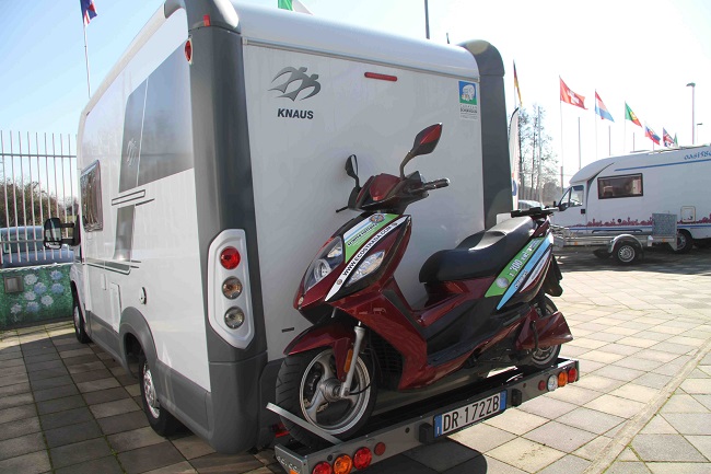 ecostrada-scooter-camper-knaus