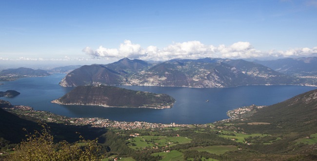 Alla scoperta dell’identità sebina in bicicletta ruote, in riva al lago o tra i vigneti della Franciacorta