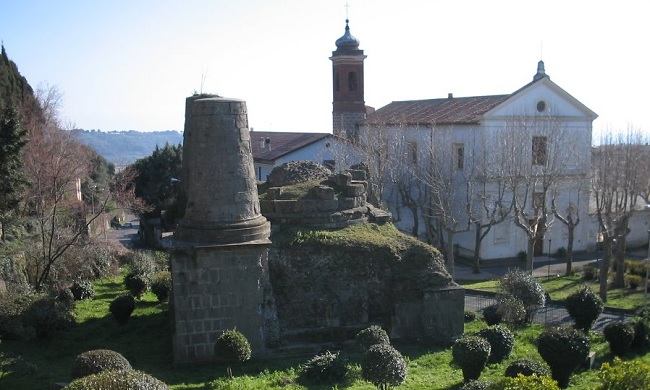 albano-laziale-in-camper-anfiteatro-romano