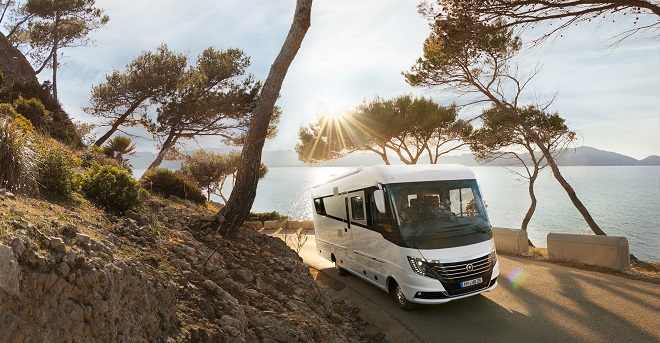 Niesmann+Bischoff al CMT di Stoccarda 2015 con i modelli Arto e Flair