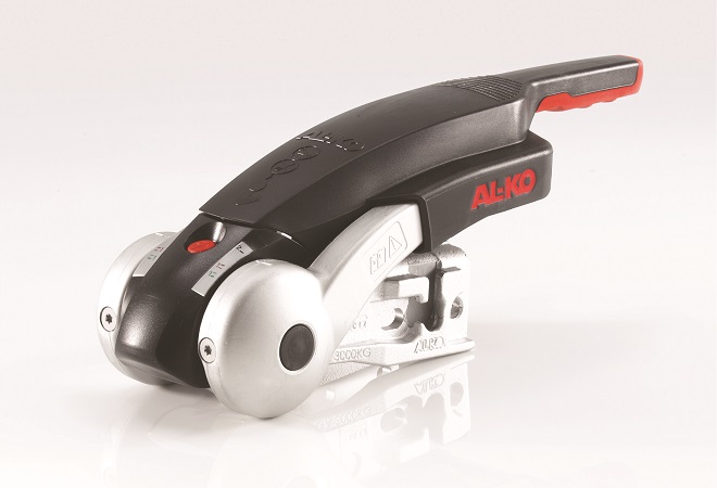 AL-KO AKS, ATC and AAA: un tris per la massima sicurezza quando si traina