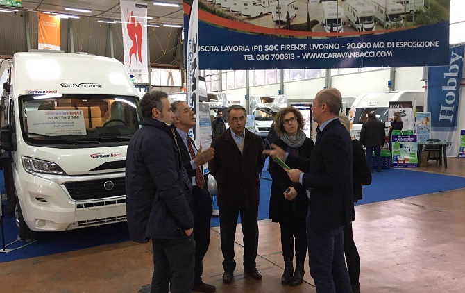 Il sabato di Vita all’aria Aperta: in visita anche l’assessore regionale al turismo Stefano Ciuffo