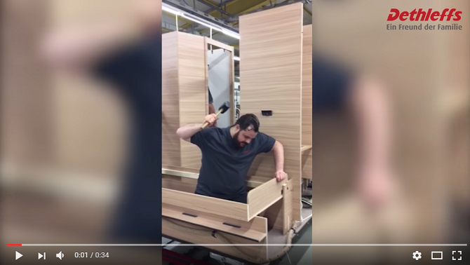 Dethleffs Mannequin Challenge