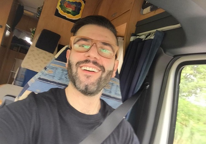 Il salto di Stefano: il camper come mezzo di lavoro e di ‘casa’