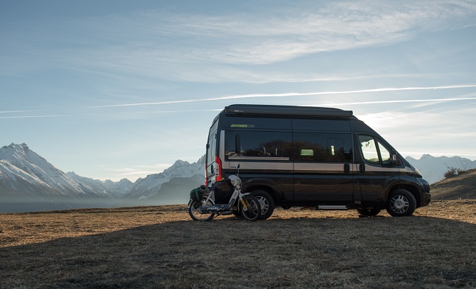 HYMERCAR a fianco di Henry Favre e Grobeshaus