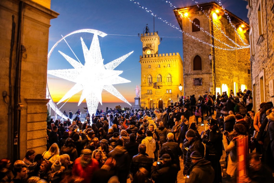 Stella Di Natale San Marino.Il Natale Delle Meraviglie Torna A San Marino Ti Turismo Itinerante