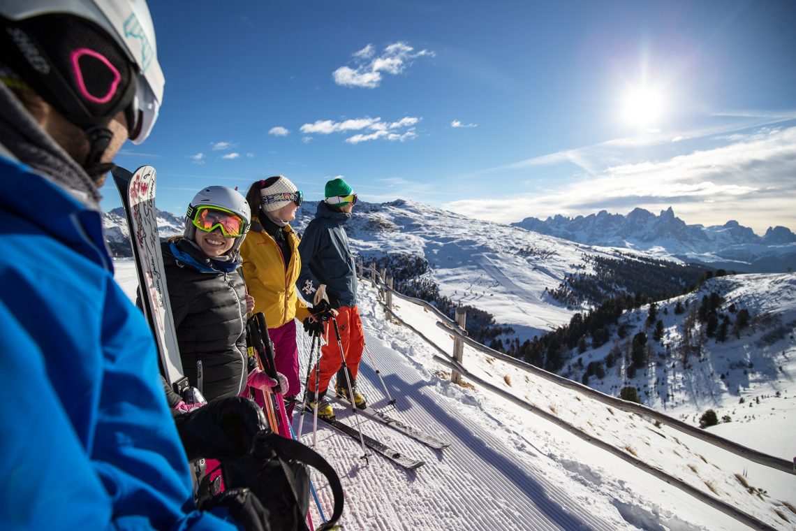 Cosa fare questo weekend? Sole, neve e Dolomiti nella ski area alpe Lusia/San Pellegrino