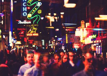 La Top 10 delle città europee perfette per i single