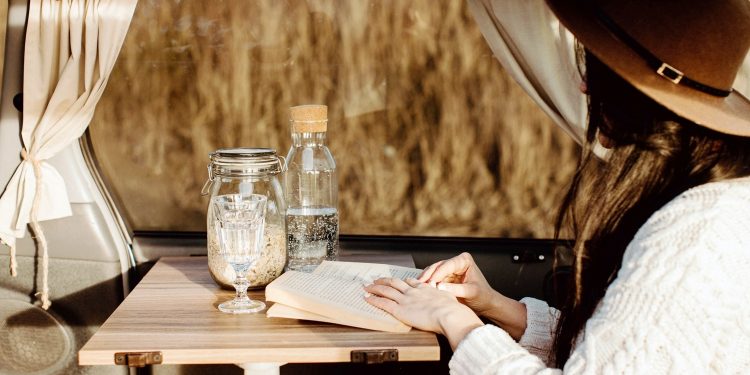 Lungo le strade della letteratura: 8 storie di viaggio in attesa della prossima partenza