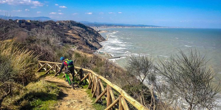 In vacanza nelle Marche: tante idee per divertirsi all’aria aperta