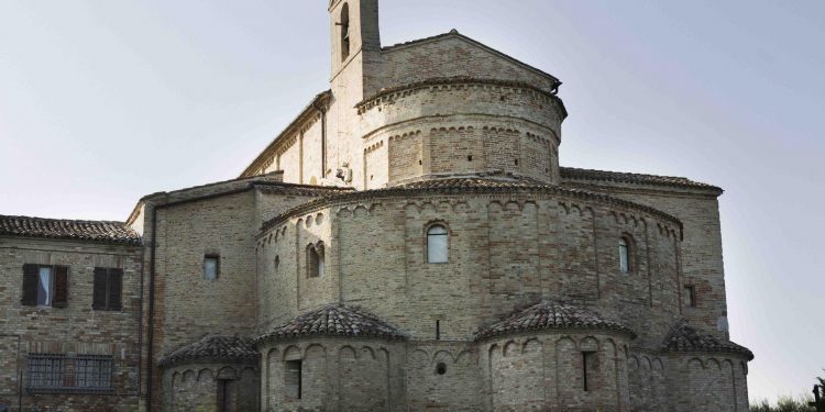 Pedalando e passeggiando tra storia, architettura e natura nella provincia di Macerata