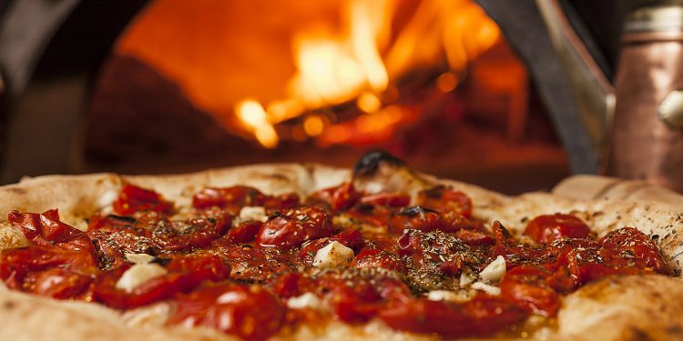 La Vera Pizza Napoletana fa il giro del mondo con una diretta Facebook