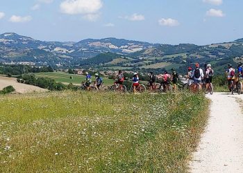 Quattro itinerari ciclistici per scoprire il cuore delle Marche a ritmo lento