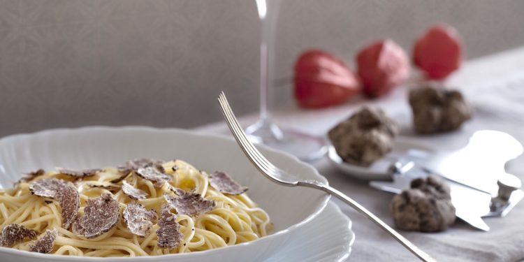Per le vie di Alessandria torna l’evento dedicato a “sua maestà” il Tartufo e ai vini di eccellenza