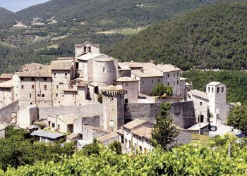 Natale in Valnerina, tra i monti e il fiume Nera
