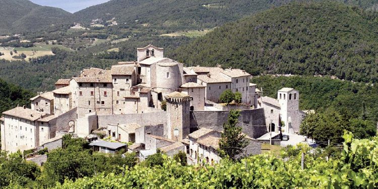 Natale in Valnerina, tra i monti e il fiume Nera