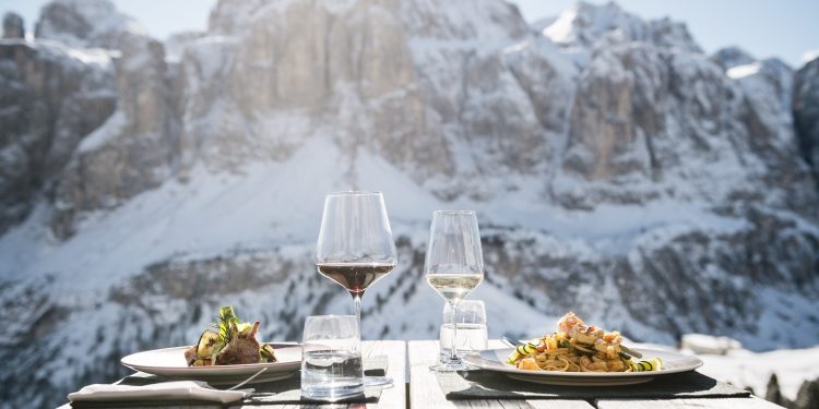 Divertimento a “stelle e sci” in Alto Adige