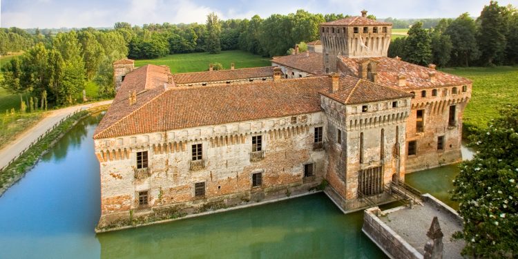 Il Mercato della Terra® di Padernello torna a dipingere di sapori il Castello