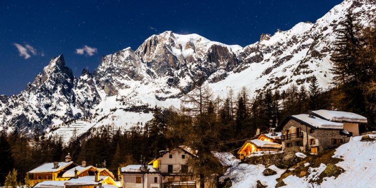 San Valentino a Courmayeur, l’amore prende quota a contatto con la natura