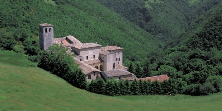 Viaggio nelle Marche sulle orme di Dante