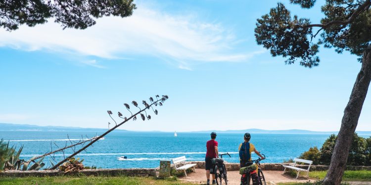 Pedalando nelle bellezze della Croazia lungo fiumi e laghi, arrivando al mare