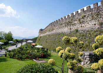 Dall’8 al 10 aprile XIV Edizione di Fiori nella Rocca a Lonato del Garda (BS)