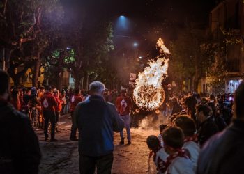 Fuochi di Puglia nella settimana Santa: Le Fracchie a San Marco in Lamis