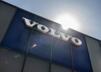 Inaugurata ad Ancona la prima colonnina di ricarica ultrafast by Volvo Cars