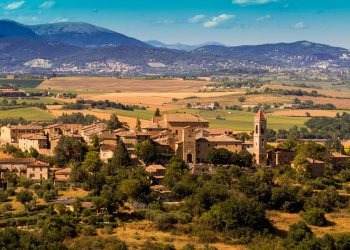 Sabato 28 maggio “Passeggiate & buon gusto” a Compignano di Marsciano (Pg)