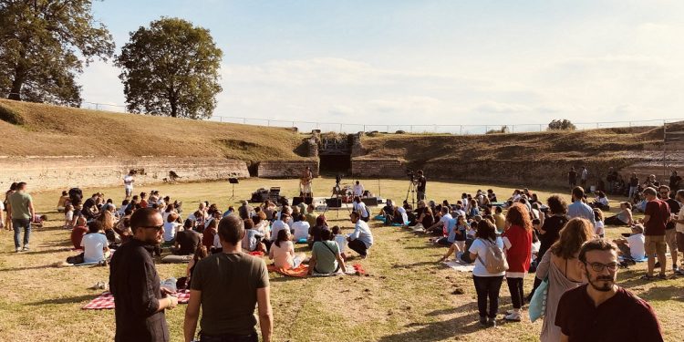 Rock The Amphitheater: musica ed emozioni all’anfiteatro romano di Suasa