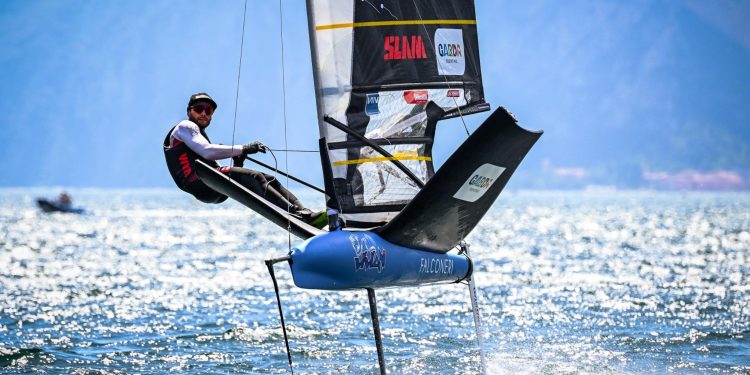 Lago di Molveno: le falene pronte a volare sulle acque del lago trentino