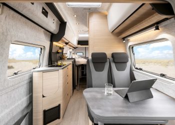 Hobby presenta la novità Maxia Van e il concept caravan Beachy Air