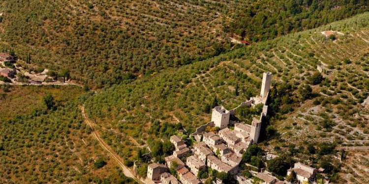 Nelle domeniche 13 e 20 novembre a Campello sul Clitunno (Pg) arriva la “Festa dei Frantoi e dei Castelli”