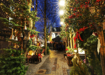 In Irlanda un Natale con mercatini, giochi di luci e Van Morrison in concerto