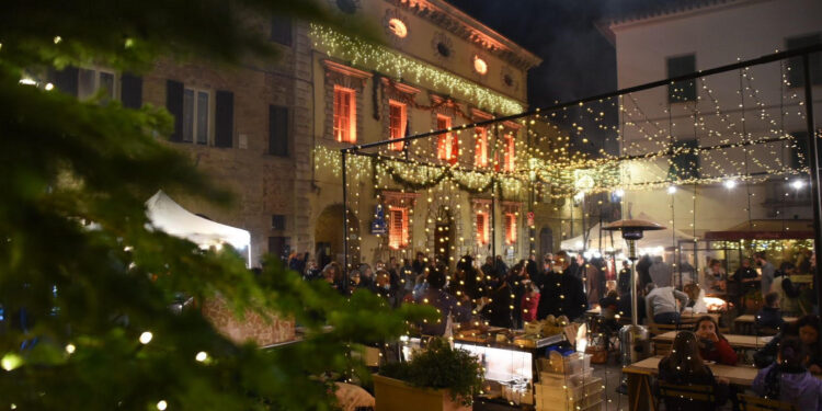 Tra chef stellati e artigiani da tutta Italia torna in Toscana il Radicondoli Christmas Market