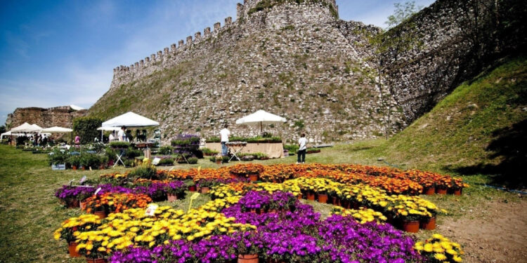Dal 14 al 16 aprile a Lonato del Garda (BS) la XV Edizione di Fiori nella Rocca