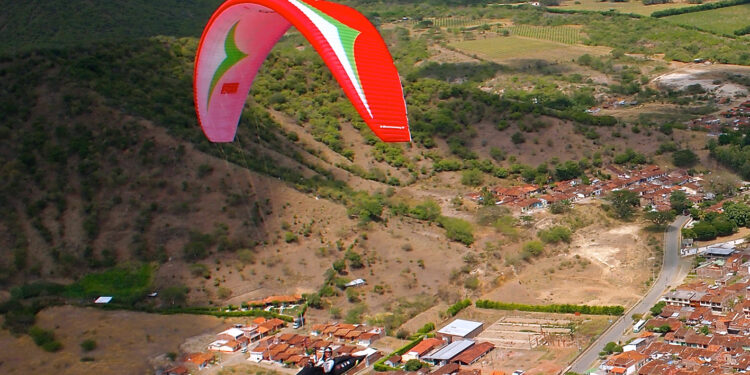 Deltaplano e parapendio: dal 5 al 10 aprile in Veneto torna il Trofeo Montegrappa