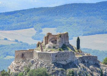 A Castiglione d’Orcia (SI) riapre la Rocca Aldobrandesca