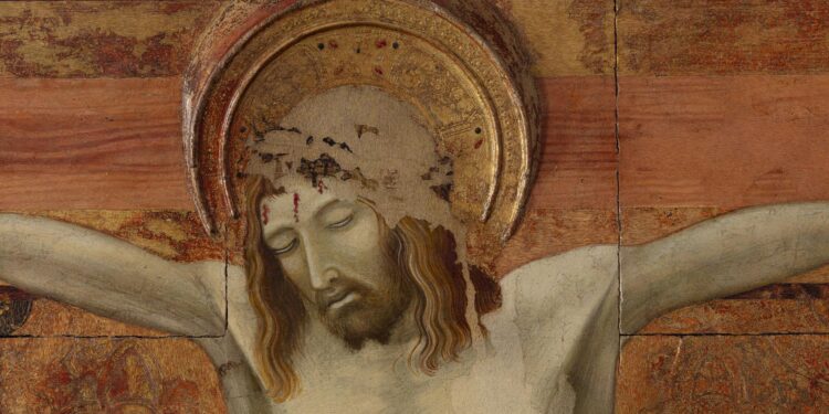 Alla Pinacoteca Nazionale di Siena torna dopo il restauro la Croce dipinta di Ambrogio Lorenzetti